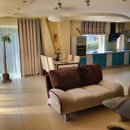 Apartment Skinija *